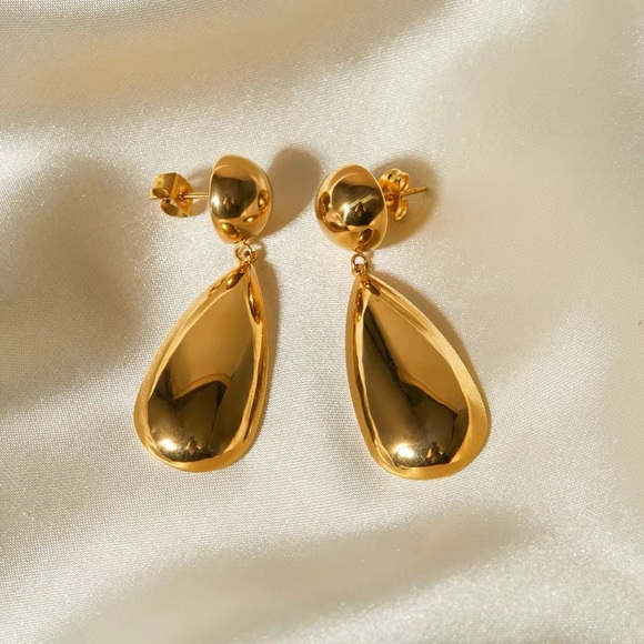 18K Gold Plated - Drop Earrings - Picture 2 of 7